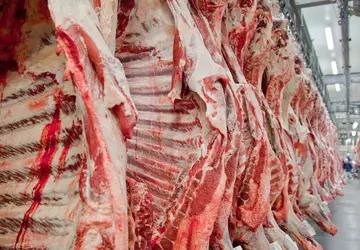 Rússia amplia lista de frigoríficos brasileiros habilitados a exportar carnes