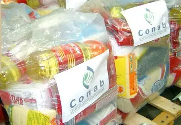 Conab e MDS preparam doação de 52 mil cestas de alimentos a famílias gaúchas atingidas pelas enchentes