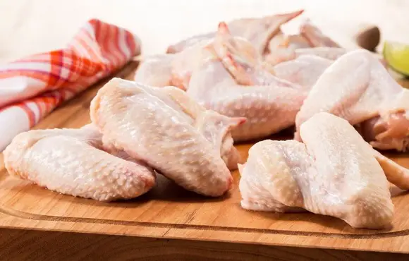 Malásia habilita quatro frigoríficos brasileiros para exportação de frango